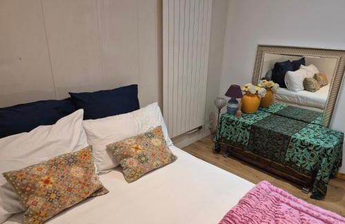 Saint-Maurice Apartment | Channel