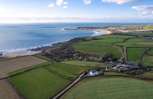 Crynant House | Channel View