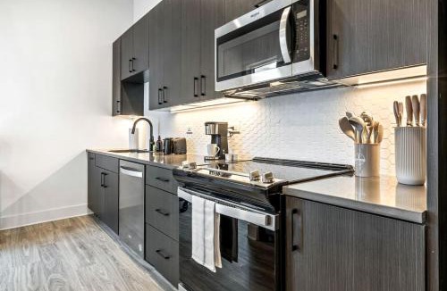 Channel District Apartment | Channelside 1BD Free parking