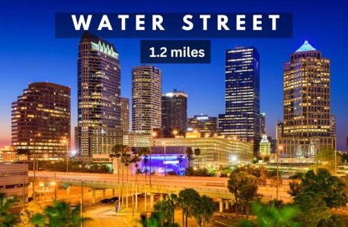 Channel District Apartment | Channelside - Amazing Studio with Free Pool