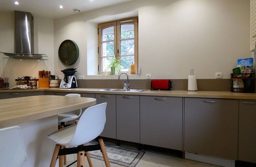 Marville-Moutiers-Brule Cottage | Chantebrise: Cozy cottage with garden for 7 people