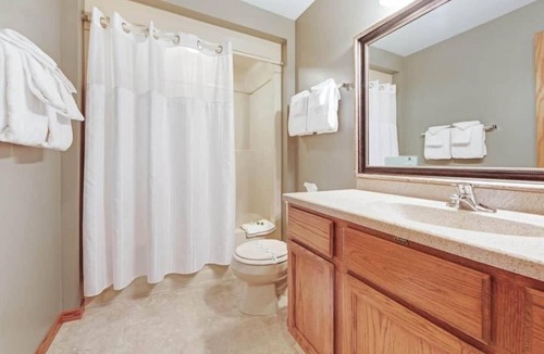 Eagle River Cabin | Chanticleer Inn