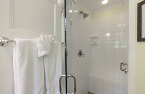 Lookout Mountain Bed & Breakfast | Chanticleer Inn Bed & Breakfast
