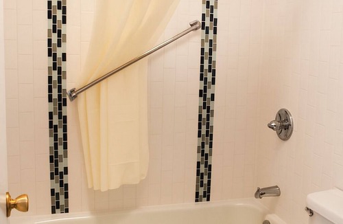 Burlington Hotel | Chaparral Motor Inn