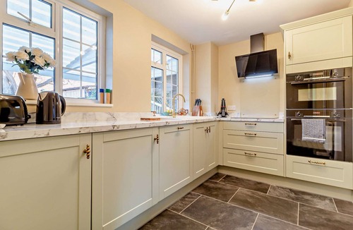 Nacton House | Chapel Cottage - Nacton