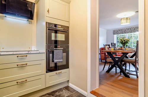 Nacton House | Chapel Cottage - Nacton