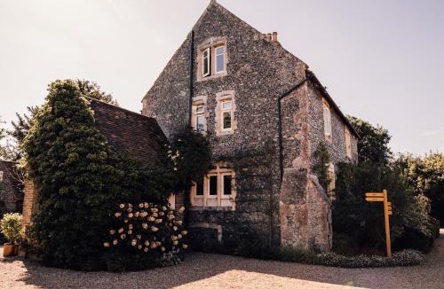 Minster Cabin | Chapel House Estate