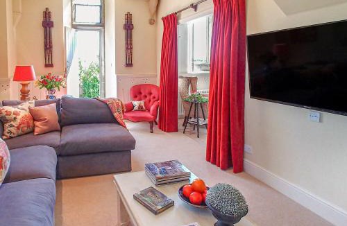 Ventnor House | Chapel House