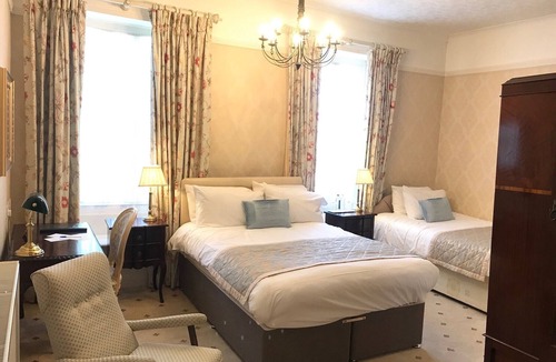 Atherstone Hotel | Chapel House Restaurant with Rooms