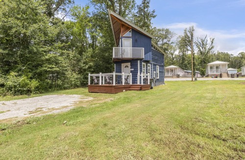 Starkville House | Chapel, Peaceful Tiny Home, 2 mi to MSU