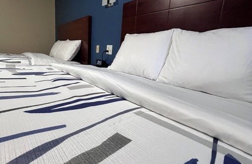 Chaplin Hotel | Chaplin Inn & Suites