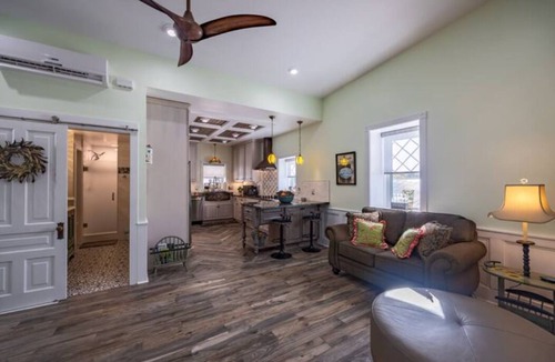 Thornhill Apartment | Chapman on the Rail