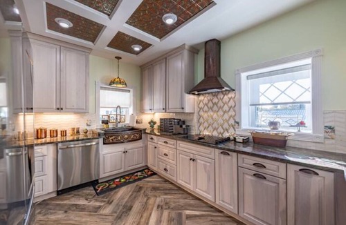 Thornhill Apartment | Chapman on the Rail