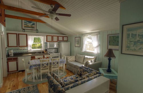 Edgartown Cottage | Chappaquiddick, Cozy 2 Bedroom, October Dates Available!