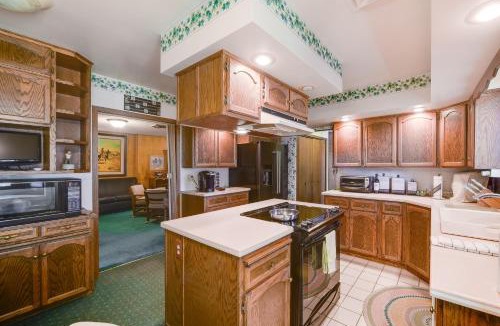 Chappell House | Chappell Vacation Rental w/Patio + Fire Pit!