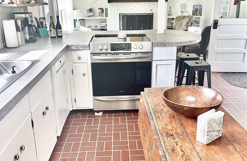 Edgartown Cottage | Chappy cottage with private beach