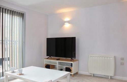 Rushmoor District Apartment | Chapter House