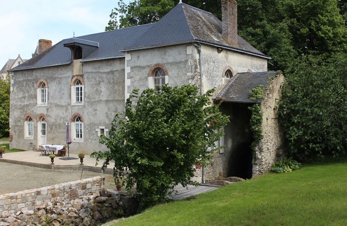 Cerans-Foulletourte Cottage | Charming Countryside Getaway: 15 min from Le Mans, 20 min from La Flèche