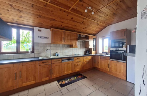 Saint-Nazaire-de-Valentane House | Charming gîte with private pool, fenced grounds. Dogs welcome. Quiet!