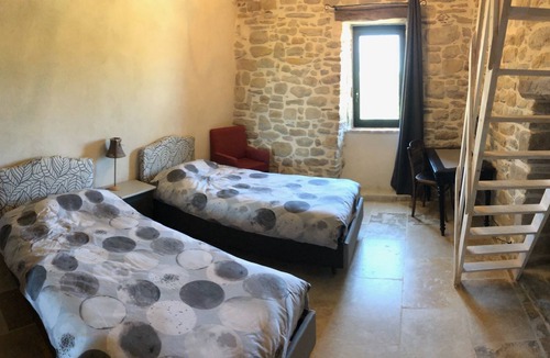 Saint-Sauveur-de-Cruzieres Other | Charming cottage with independent access in a Mas of character.