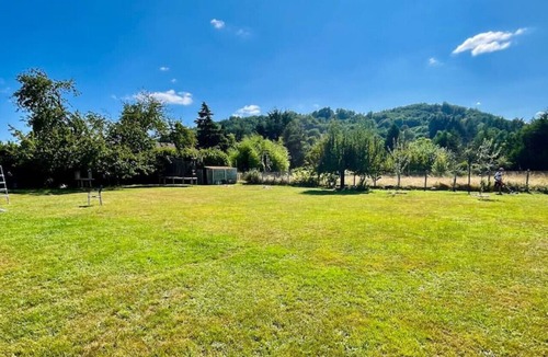 Saint-Simeon-de-Bressieux House | Charm and comfort in Isère