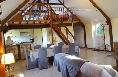 Sainte-Honorine-des-Pertes Cottage | Charming cottage near Omaha Beach