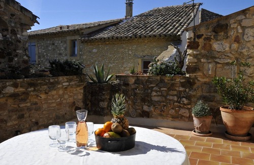 La Capelle-et-Masmolene House | Characterful stone house in La Capelle (Uzès)
