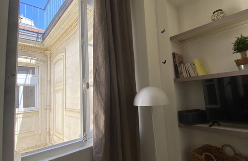 Saint-Jean Apartment | Character apartment in a luxury building in the hyper center