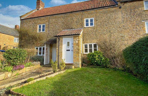 Brympton Cottage | Character Cottage in Conservation Area