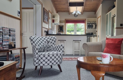 Greytown Cottage | Character cottage in private garden setting