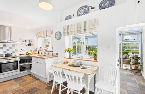 Dittisham Cottage | Character Cottage with Superb River Views