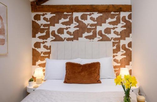 Harrogate Villa | Character filled Courtyard Escape