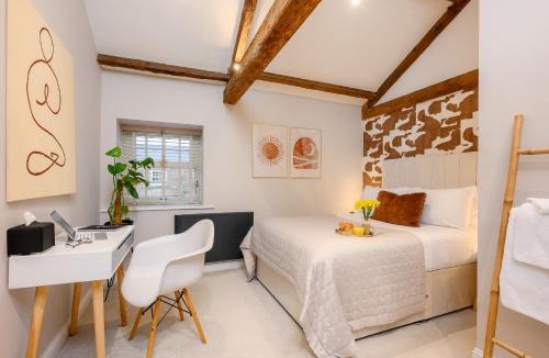 Harrogate Villa | Character filled Courtyard Escape