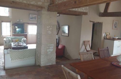 Saint-Macaire-du-Bois House | Character farmhouse, sleeps 6, all comforts, absolute peace and quiet