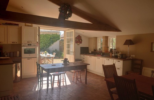 Saint-Macaire-du-Bois House | Character farmhouse, sleeps 6, all comforts, absolute peace and quiet