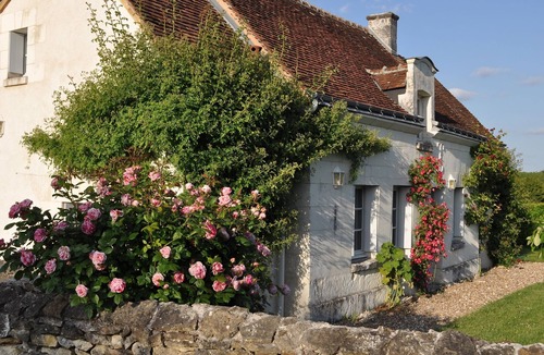 Chambourg-sur-Indre House | Character holiday home with swimming pool