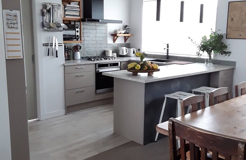 Hawera House | Character home close to amenities