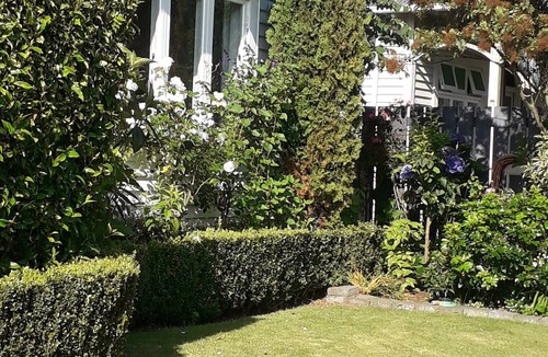 Hawera House | Character home close to amenities