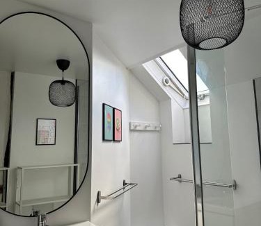 Rochefort-en-Terre House | Character House
