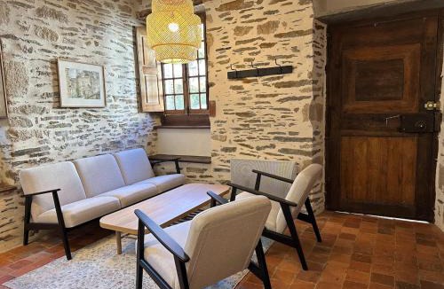 Rochefort-en-Terre House | Character House