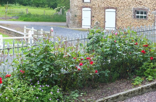 Planquery House | CHARACTER HOUSE FOR 10 people/sauna