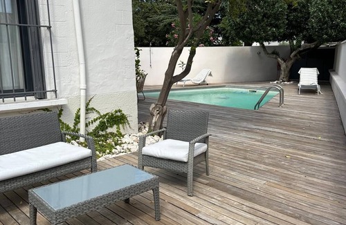 Saint-Hippolyte House | Character house in village center