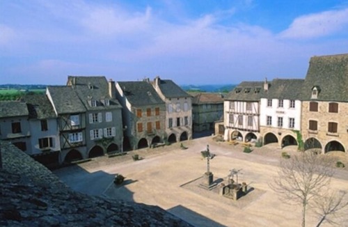 Lescure-Jaoul House | Character house, Les Cayroux