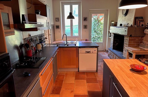 Mauriac House | Character house located in lush greenery