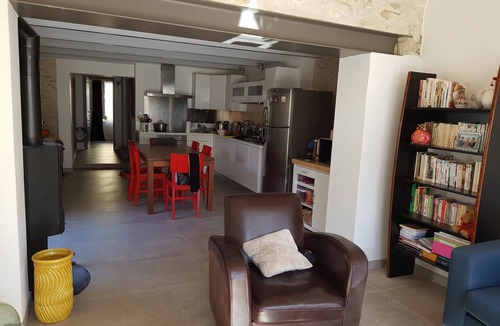 Tavel House | Character house located in a pretty village