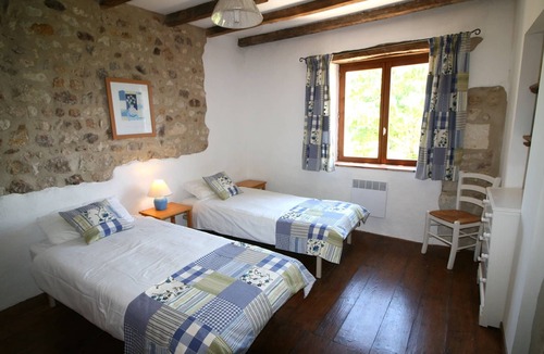 Juignac House | Character house-sleeps 6 - large pool - uninterrupted views