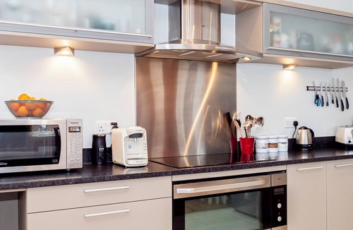 Gosport Apartment | Characterful apartment overlooking Marina