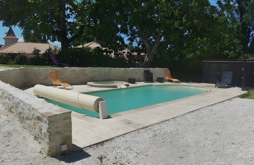Bourg-de-Visa House | Characterful Cottage in Nature with Lake View, Private Pool & Wi-Fi