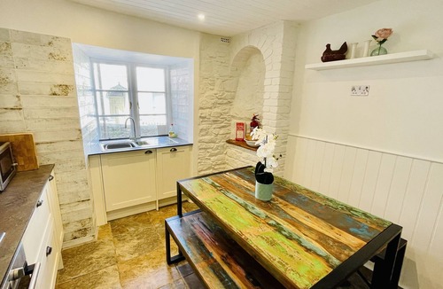 Dittisham House | Characterful cottage a stones throw from river Dart with front & back patios