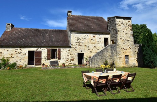 Montclera House | Characteristic holiday home with 4 ha grounds and lovely view.